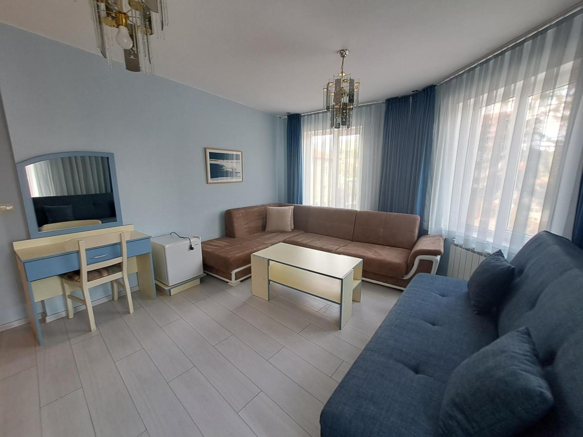 Приятелската Къща Hotel Velingrad Ngoại thất bức ảnh